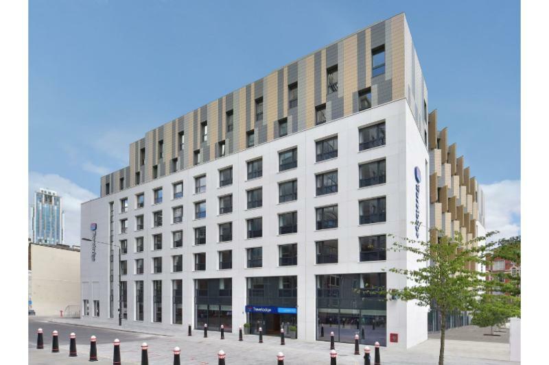 Travelodge London City Exterior foto