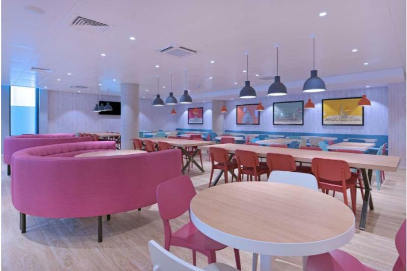 Travelodge London City Exterior foto